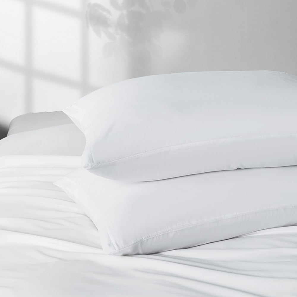 NookZuzu 2 Pack Microfiber Zipper Pillowcases, Soft Comfortable Not Shrink White Pillow Case, Standard Pillow Cases Set of 2 (20x26 Inches)…