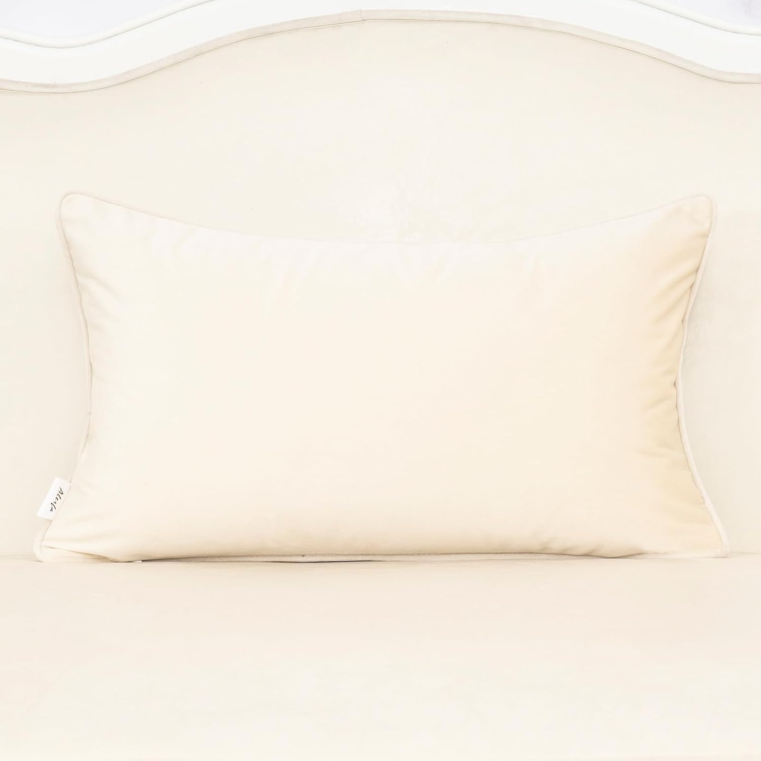 Alerfa Beige Floral Throw Pillow Cover 12 x 20 Inch Cut Velvet Rectange Luxury Decorative Lumbar Pillow Cover for Couch Living Room Bedroom