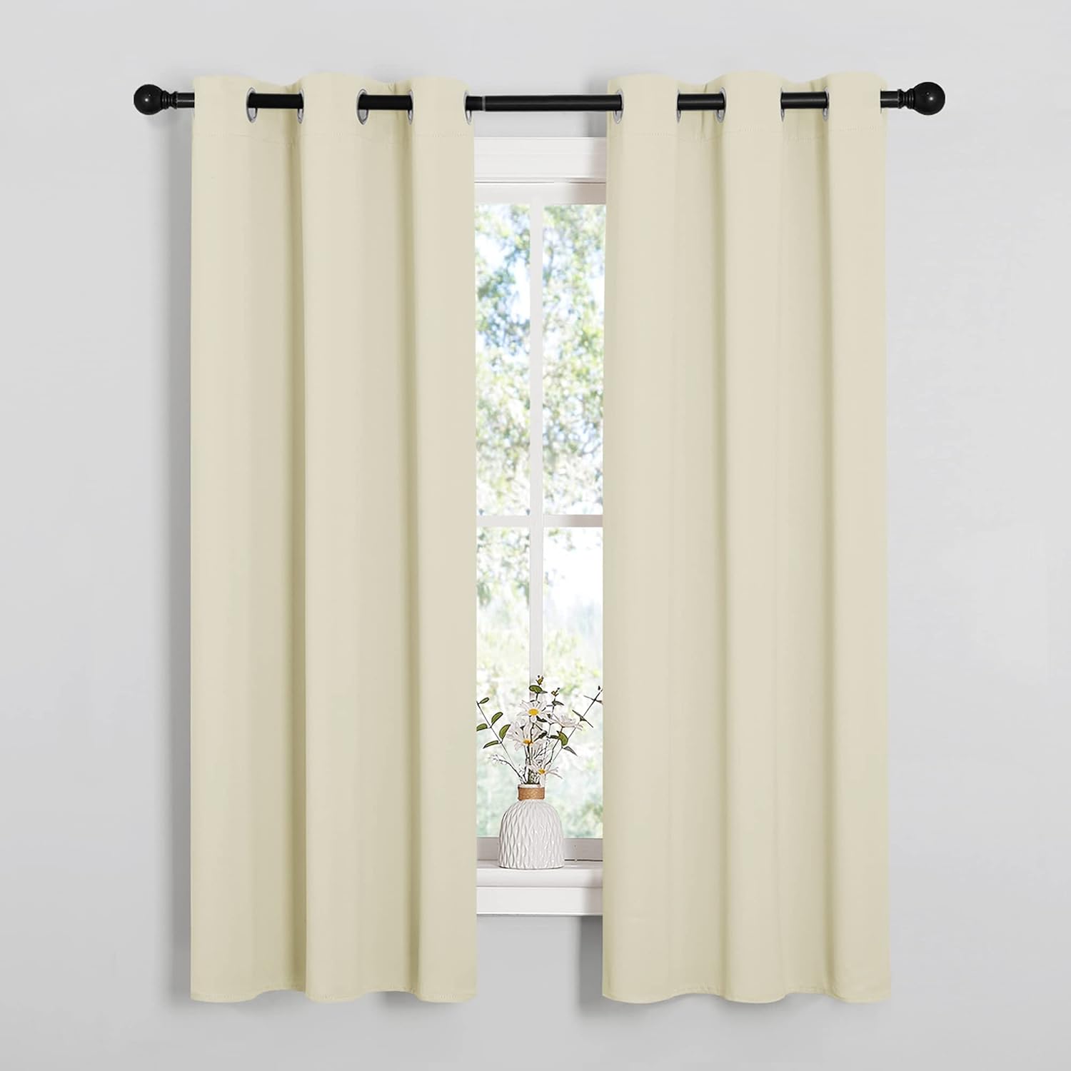NICETOWN Kitchen Curtains, Short Curtains for Bedroom Windows, Thermal Insulated Room Darkening Curtain Panels for Girls Room, Cafe…