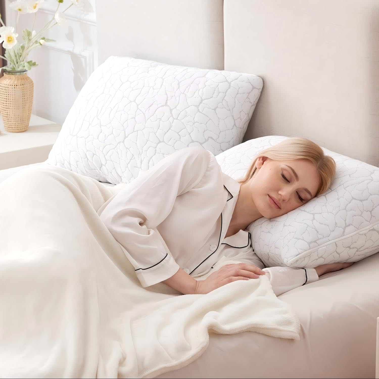 Wgakced Cooling Pillows for Sleeping 1 Pack, Standard Size Adjustable Shredded Memory Foam Pillows, Firm Bed Pillows for Side, Back, Stomac…