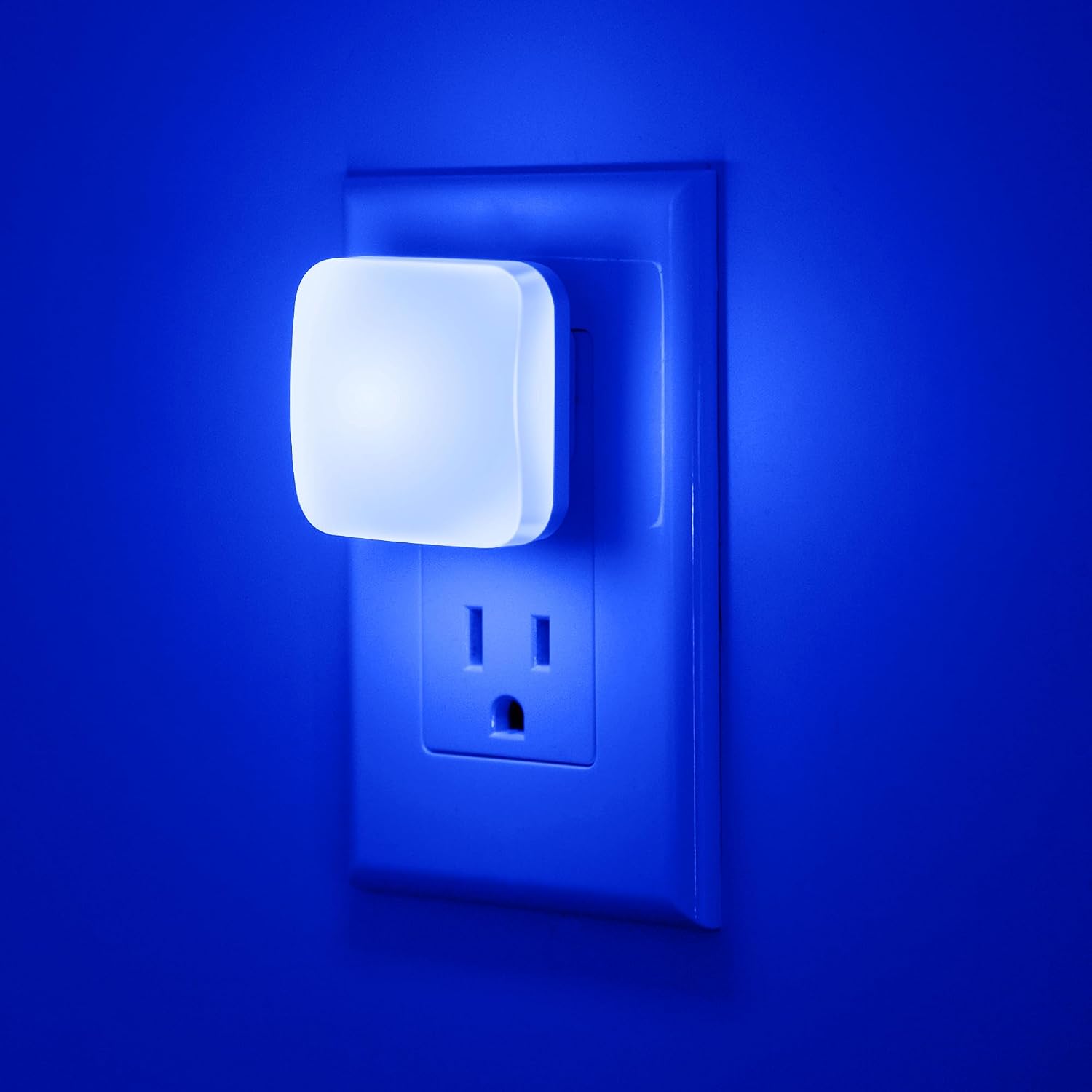 Blue Night Lights Plug into Wall, Nightlights With Light Sensor Dusk to Dawn, 0.3W Square Plug in Night Light for Kids, Blue Night Light…