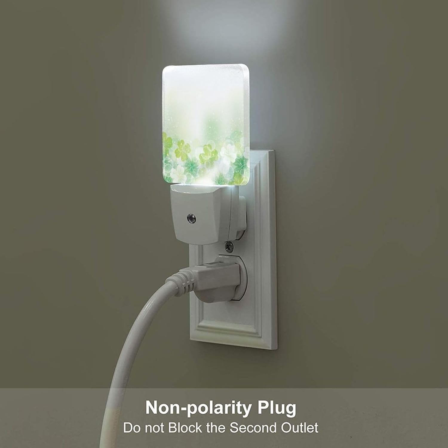 St Patrick's Day Floral Nature Leaf Night Light, Plug-in Night Lights with Dusk-to-Dawn Sensor for Stairway, Hallway, Bedroom Sleep…