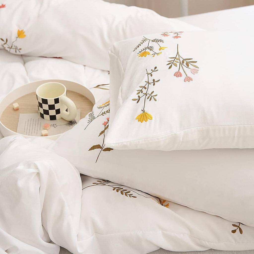 Moveover Move Over White Flower Pillow Cases Set of 2 Embroidery Flower Pillowcases King Size White Pastoral Pillow Covers Soft Washed Micr…