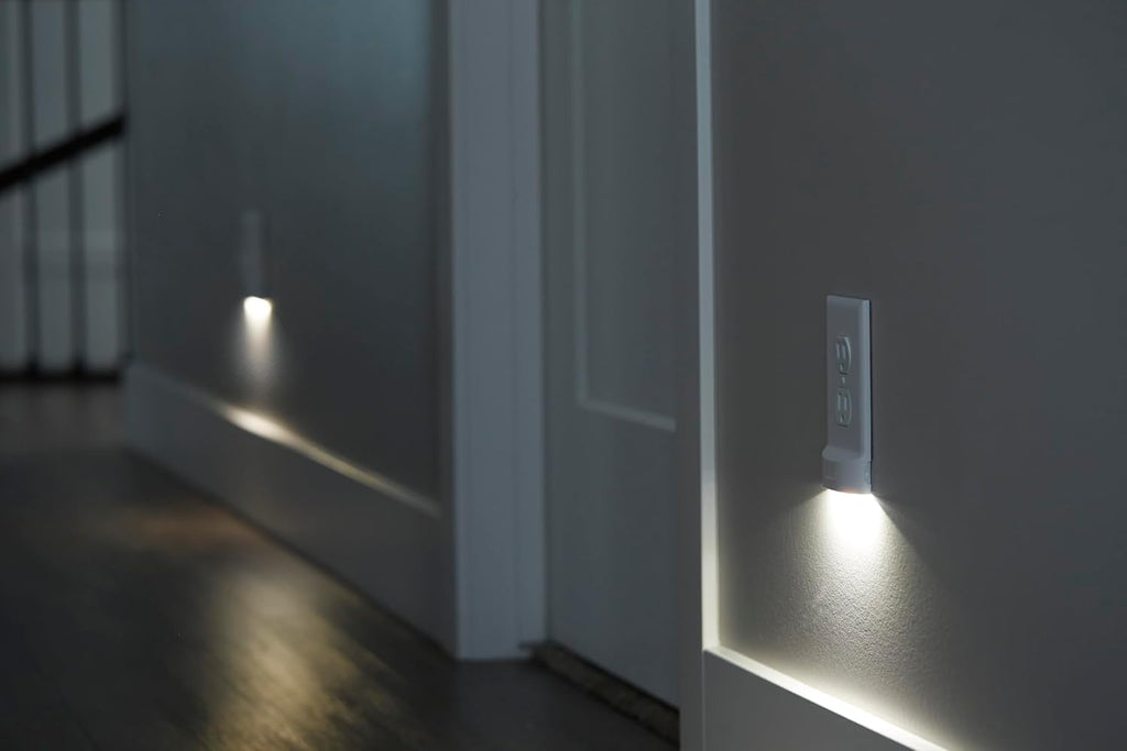 Single - SnapPower MotionLight [For Décor Outlets] - Motion Detecting LED Night Lights Built-In to Wall Plate - Bright/Dim/Off Options…