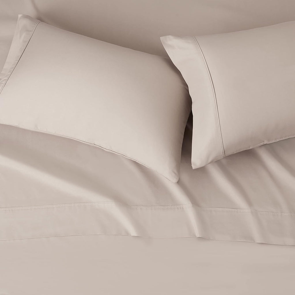 AmazonBasics Amazon Basics Lightweight Super Soft Cooling, Breathable Wrinkle Resistant Brushed Microfiber 4-Piece Sheet Set with 14-Inch D…