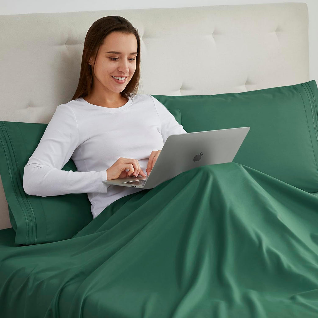 Nestl Microfiber Queen Pillowcase Set of 2, Hunter Green, Soft, Envelope Closure, 20x30 Inches cotton Green