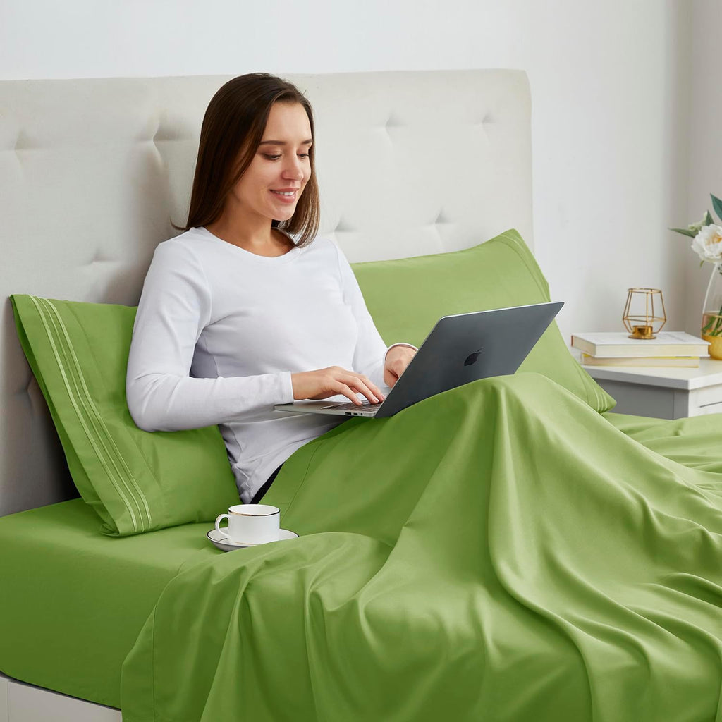 Nestl Garden Green Pillow Cases Queen Size Set of 2, Soft Queen Pillow Case, Microfiber Queen Pillow Cases 2, Pillowcases Queen, Envelope C…