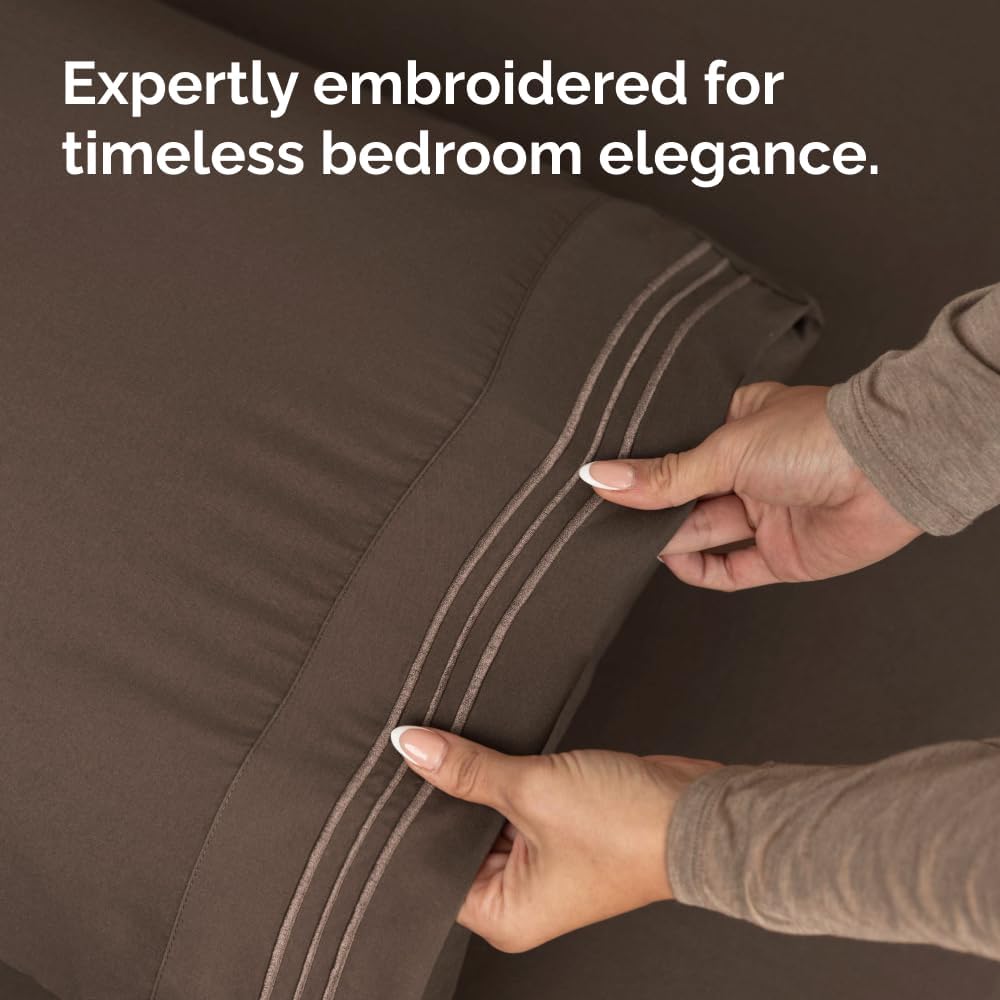 Standard Pillow Cases Set of 4 - Ultra Soft Hotel Quality Pillowcase Covers - Comfy Cozy Bedding for Women, Men, Kids & Teens - Machine…