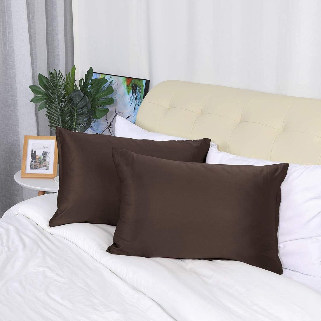 uxcell Queen Satin Pillowcase with Zipper, Super Soft and Luxury, Silky Pillow Cases Covers Set of 2, 21"x31", Brown