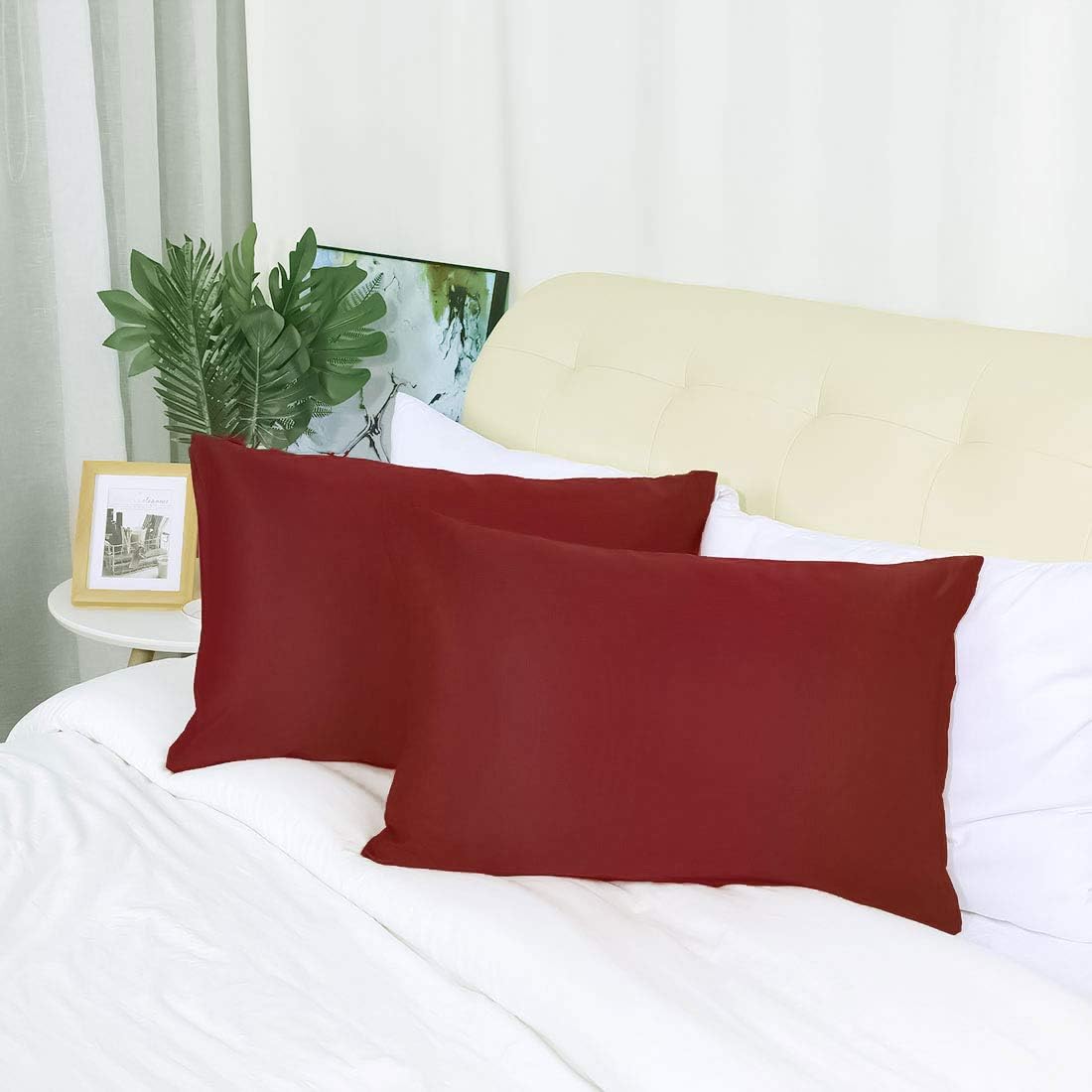 uxcell Queen Satin Pillowcase with Zipper, Super Soft and Luxury, Silky Pillow Cases Covers Set of 2, 21"x31", Red