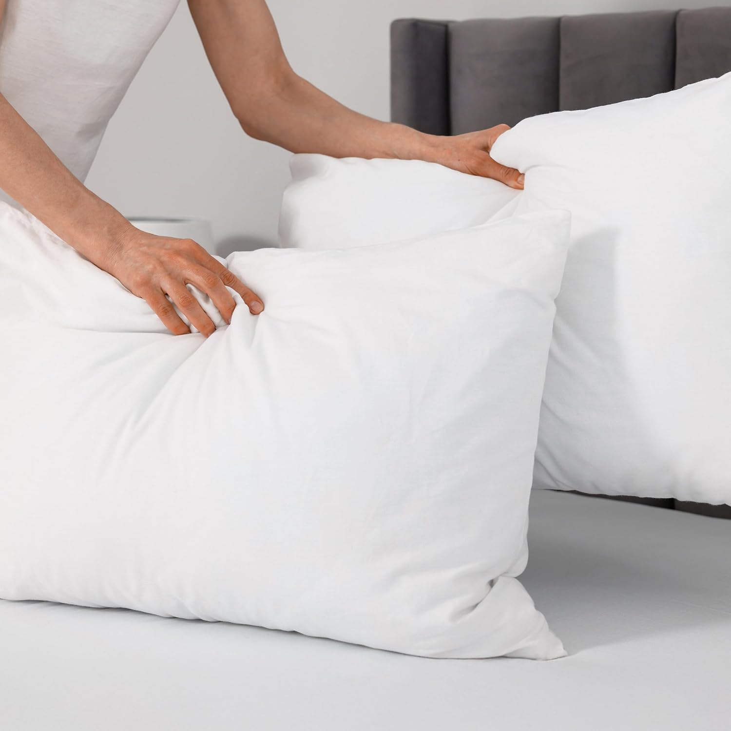 EverlastingComfort 100% Stain Resistant & Waterproof King Size Pillow Protectors with Zipper Set of 2 - Bed Bug & Dust Mite Proof White Pil…