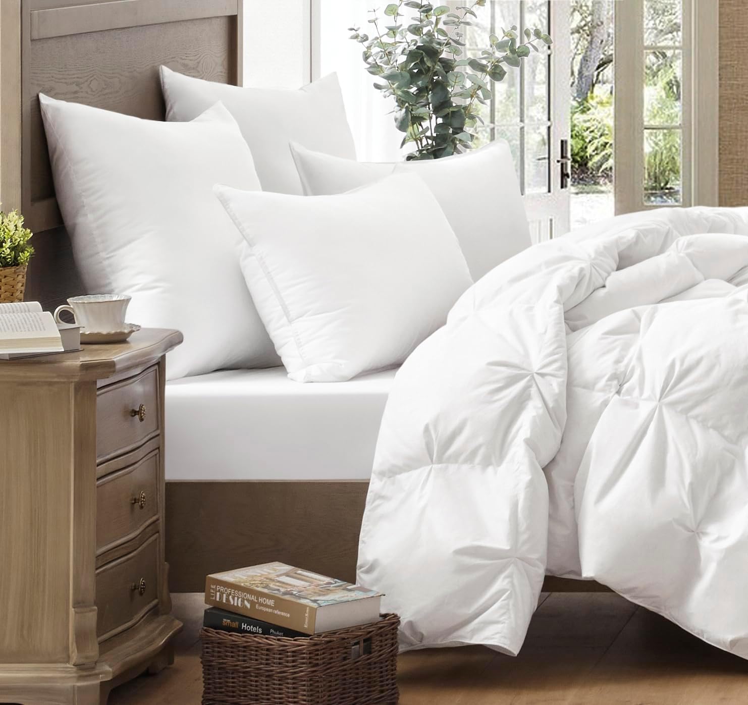 puredown® Goose Feathers and Down White Pillows with 100% Soft Cotton Cover, Bed Sleeping Hotel Collection Pillows Set of 2 Queen Size