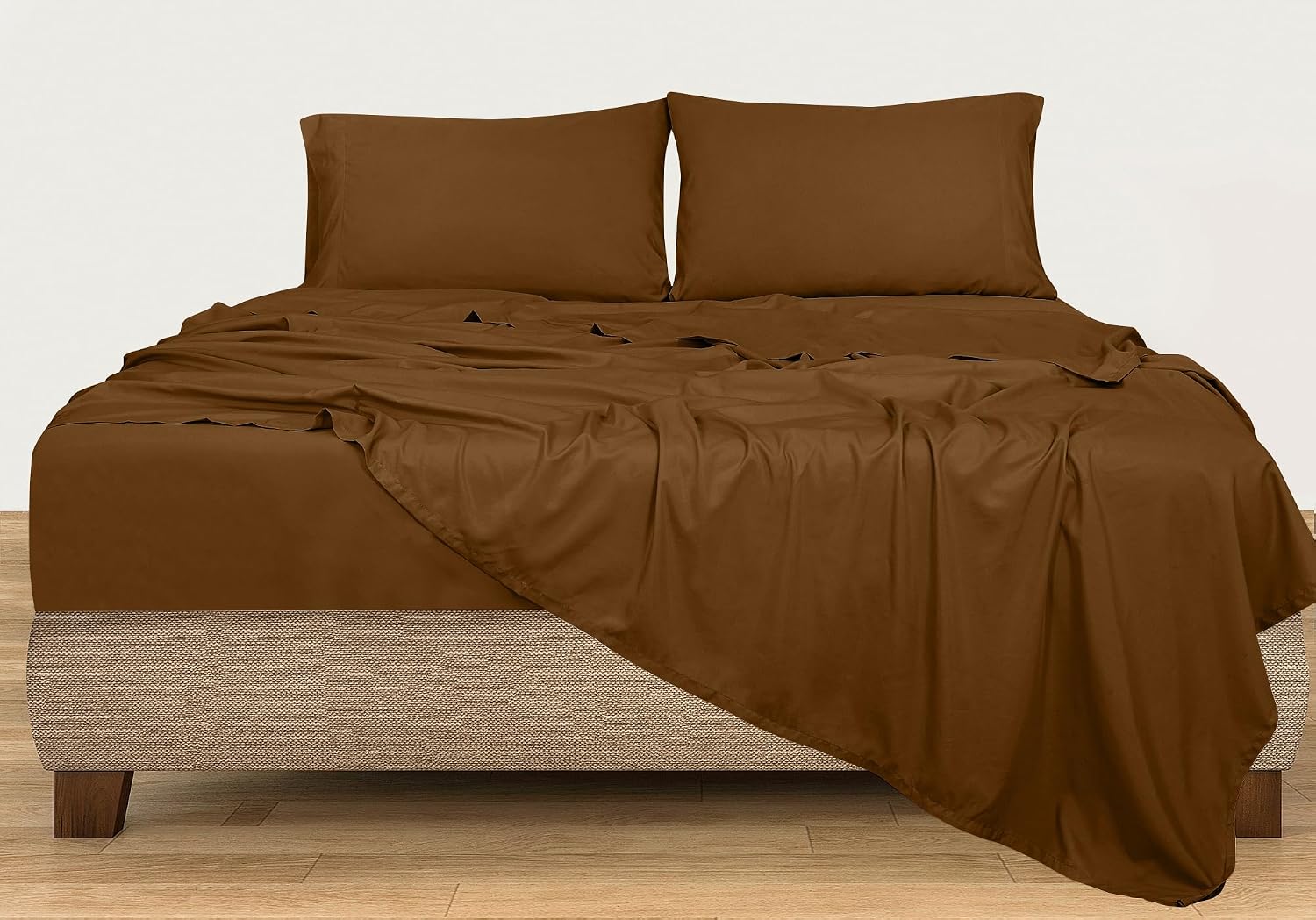 Royalelinens ROYALE LINENS 300 Thread Count 100% Long Staple Combed Cotton Sheet Set - 4 Piece Queen Bed Sheets - 1 Fitted, 1 Flat & 2 Pill…