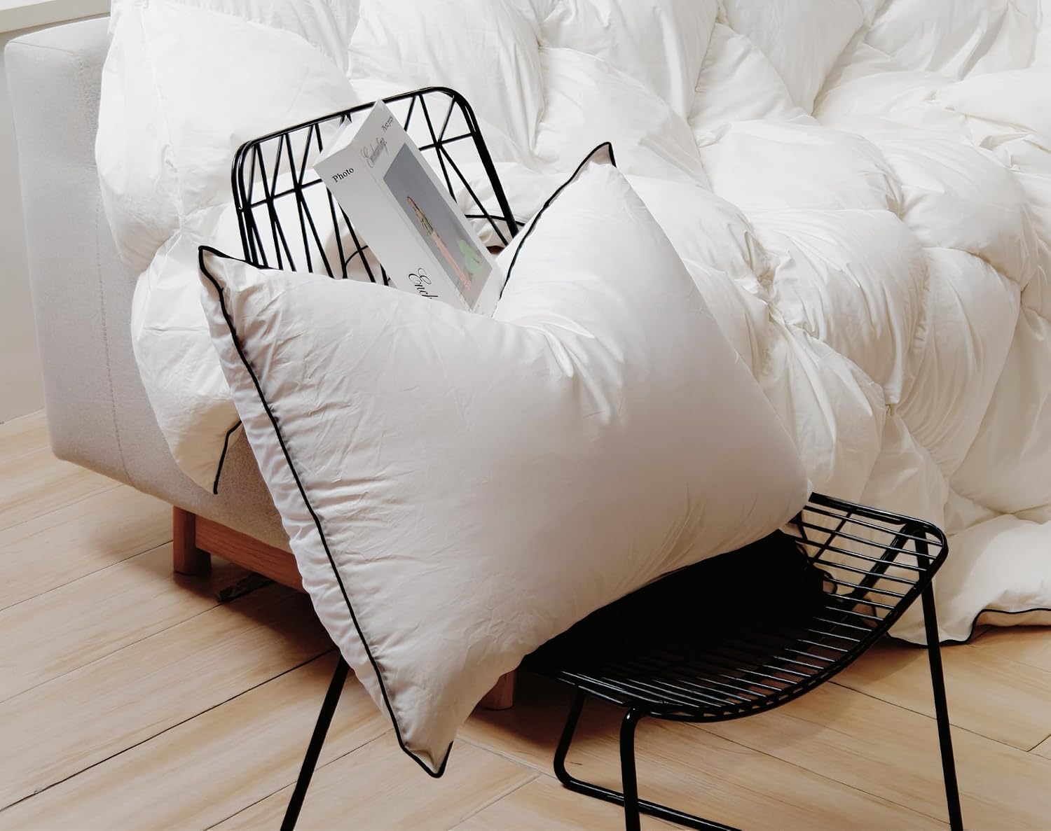 Down Pillows Queen Size Set of 2, Luxury Hotel Collection Fluffy Support Surround Bed Pillows for Sleeping, Cotton Cover, Supportive Down…