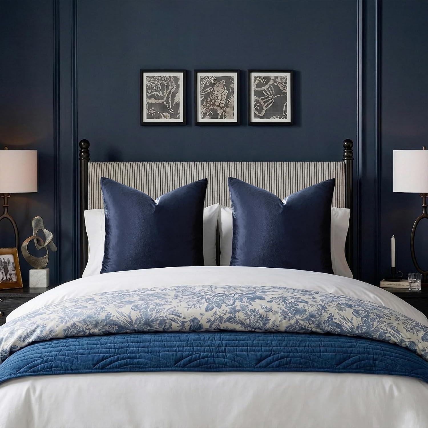 GIGIZAZAFocusingonhomedecoration GIGIZAZA Navy Blue Velvet Pillow Covers 22x22, Square Solid Throw Pillow Covers Decorative Modern Pillows B…