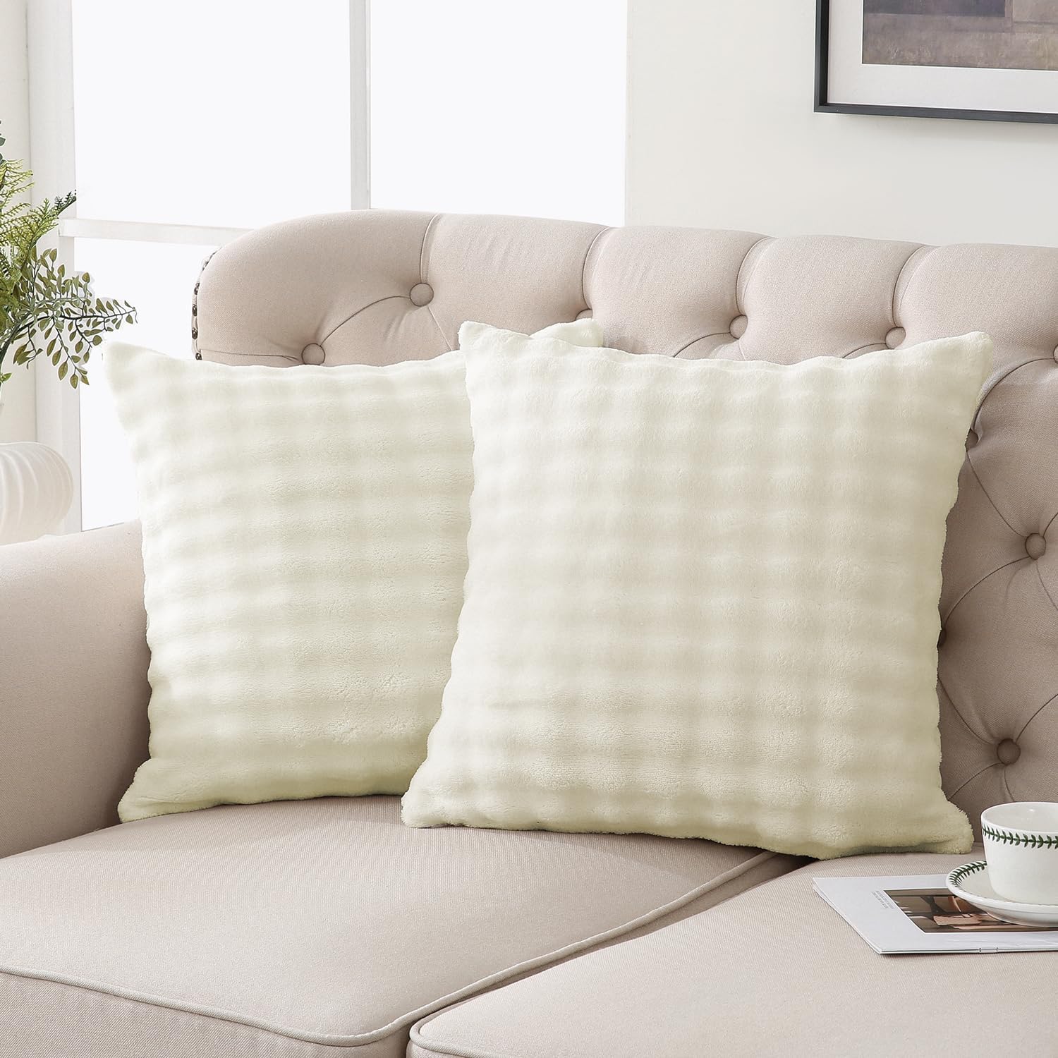 Sochow Decorative Throw Pillow Covers 18x18 Inches Set of 2, Soft Bubble Fleece Pillowcase Square Cushion Covers for Sofa Couch Bed, Cream…