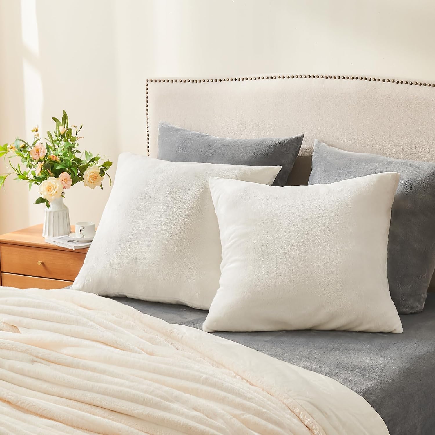 Bedelite Velvet Pillow Covers 26x26 with Zipper, 2 Pack Super Soft Square Pillow Covers for Bedroom, Sofa, Couch, Luxury Cozy Fleece Pillowc…