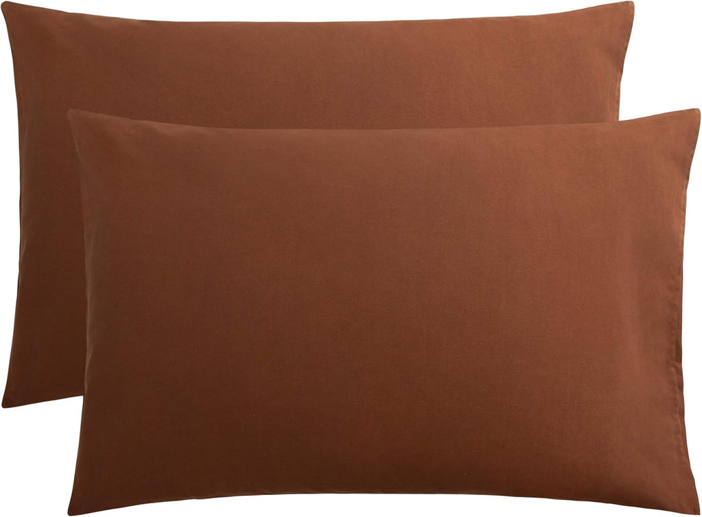 FLXXIE Pillow Cases Queen, Soft Microfiber Pillow Covers with Envelope Closure, Wrinkle Resistant Pillowcases, 2 Piece Set, 20x30, Brown