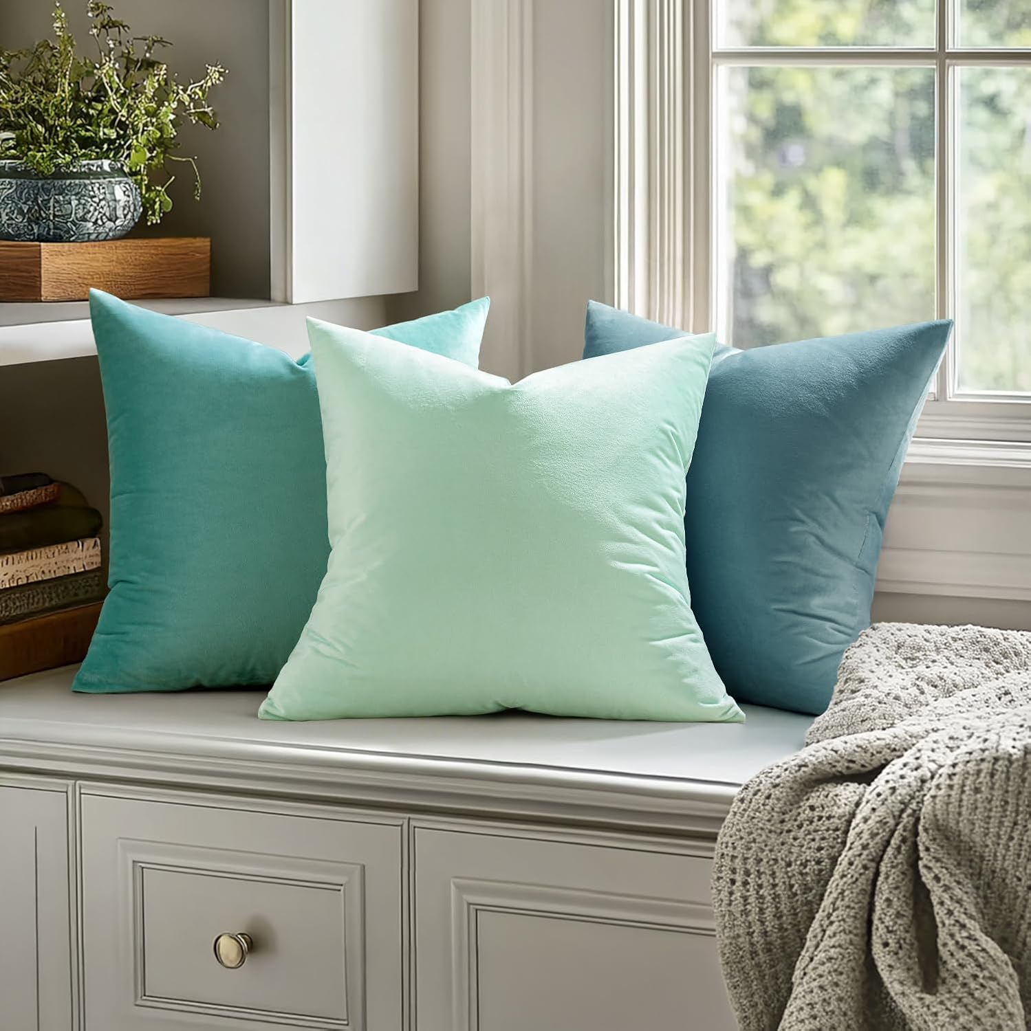 Miulee 26x26 Inch Euro Sham Velvet Pillow Covers, Set of 2 Large Square Decorative Pillows -Aqua Green Super Soft for King Bed, Sofa, Couch…