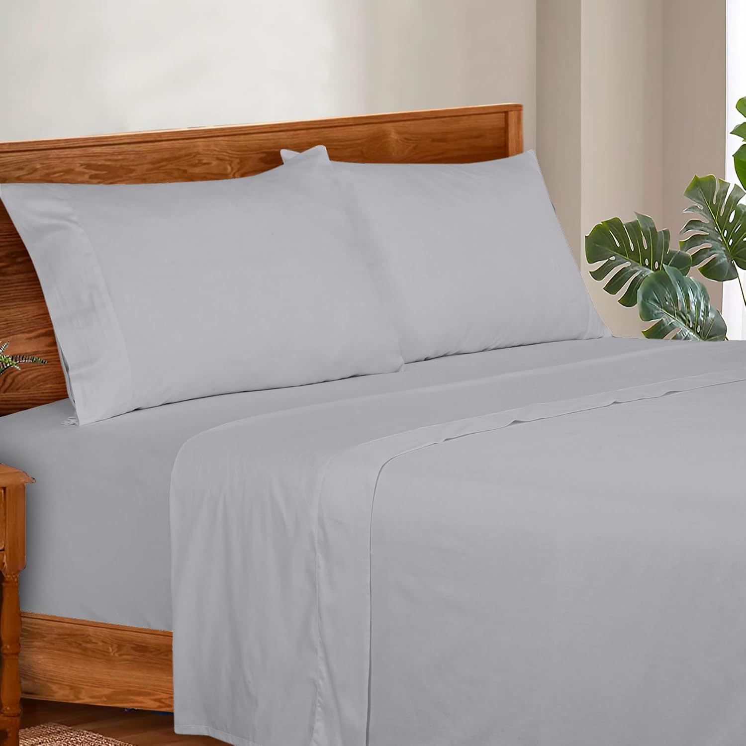 Royalelinens ROYALE LINENS 300 Thread Count Cotton Sateen Sheet Set - 4 Piece Queen Bed Sheets - 1 Fitted, 1 Flat & 2 Pillow Cases - Soft C…