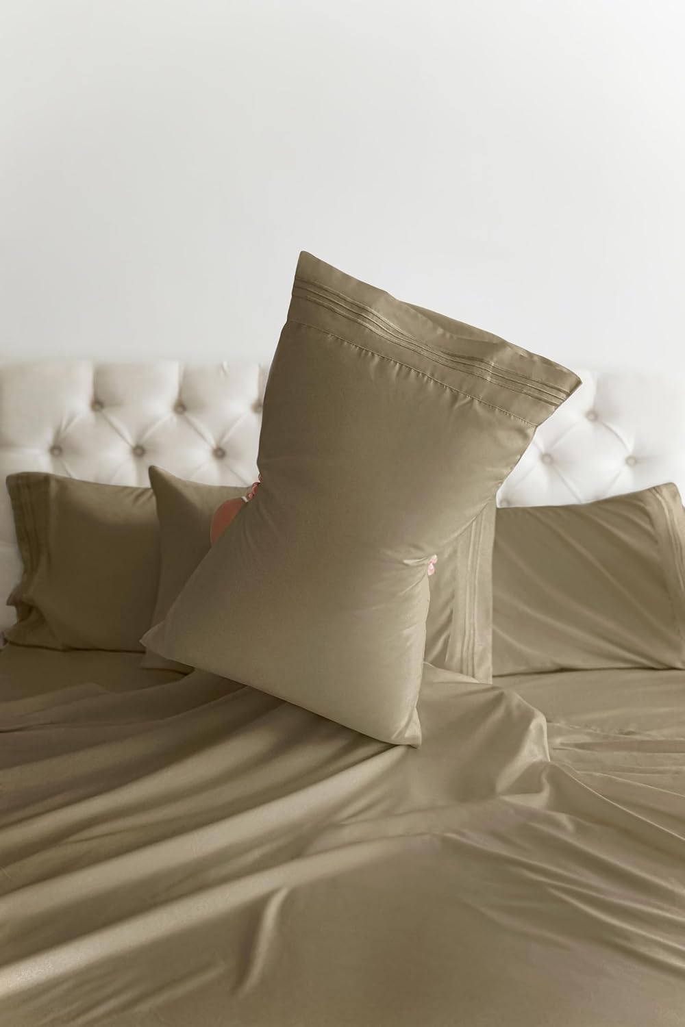 Full 6 Piece Sheet Set - Comfy, Breathable & Cooling - Soft Hotel Luxury Bedding for Women, Men, Kids, Teens & Children - 1 Flat & 1…