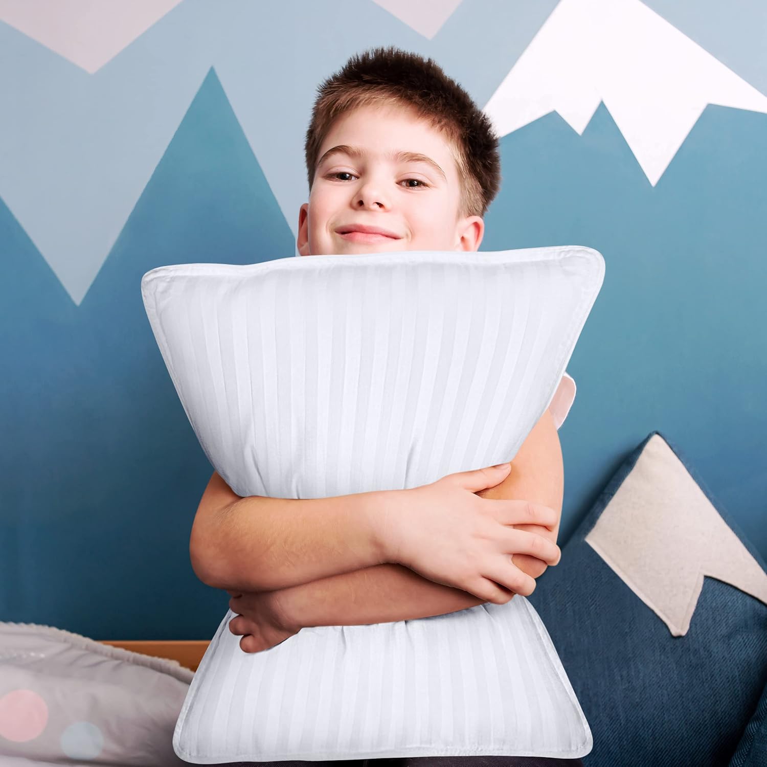 Utopiabedding Utopia Bedding Youth Pillow (White, 2 Pack), 16x22 Kids Pillow for Sleeping, Soft and Breathable Cotton Blend Shell, Polyeste…