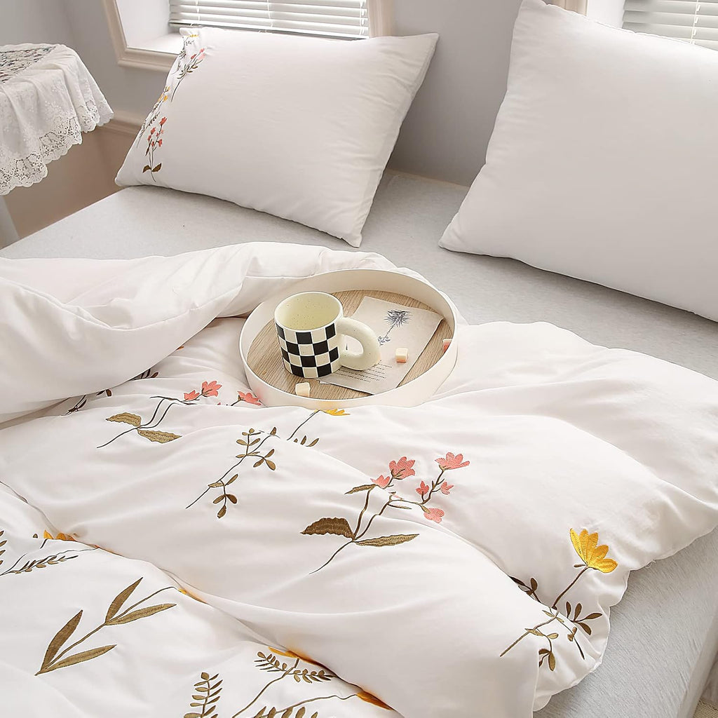 Moveover Move Over White Flower Pillow Cases Set of 2 Embroidery Flower Pillowcases King Size White Pastoral Pillow Covers Soft Washed Micr…