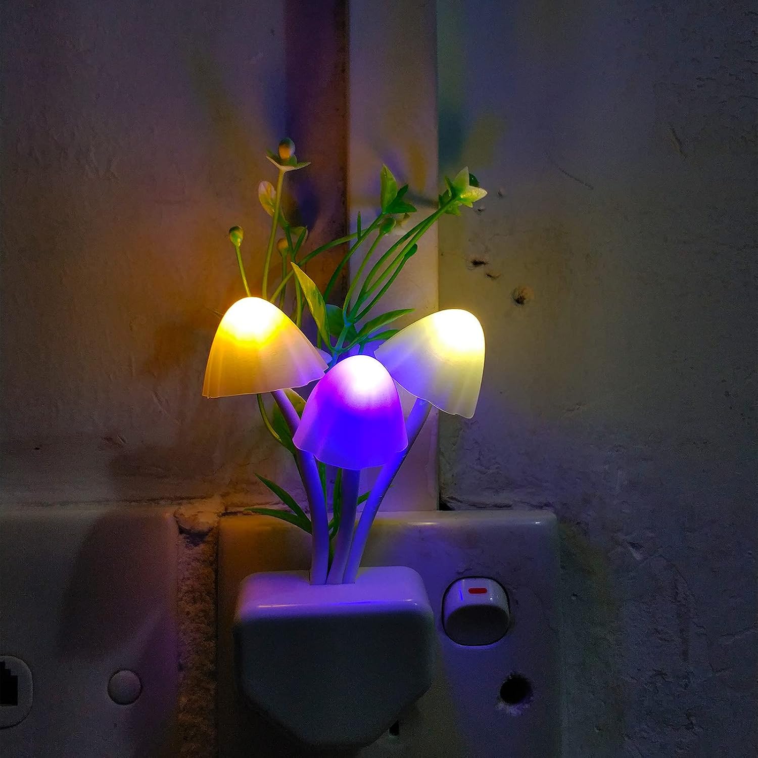 AUSAYE Sensor Led Night Light, Color Changing Plug-in LED Mushroom Light Dream Bed Lamp Cute NightLight Sweet Night Lights for Kids Adults