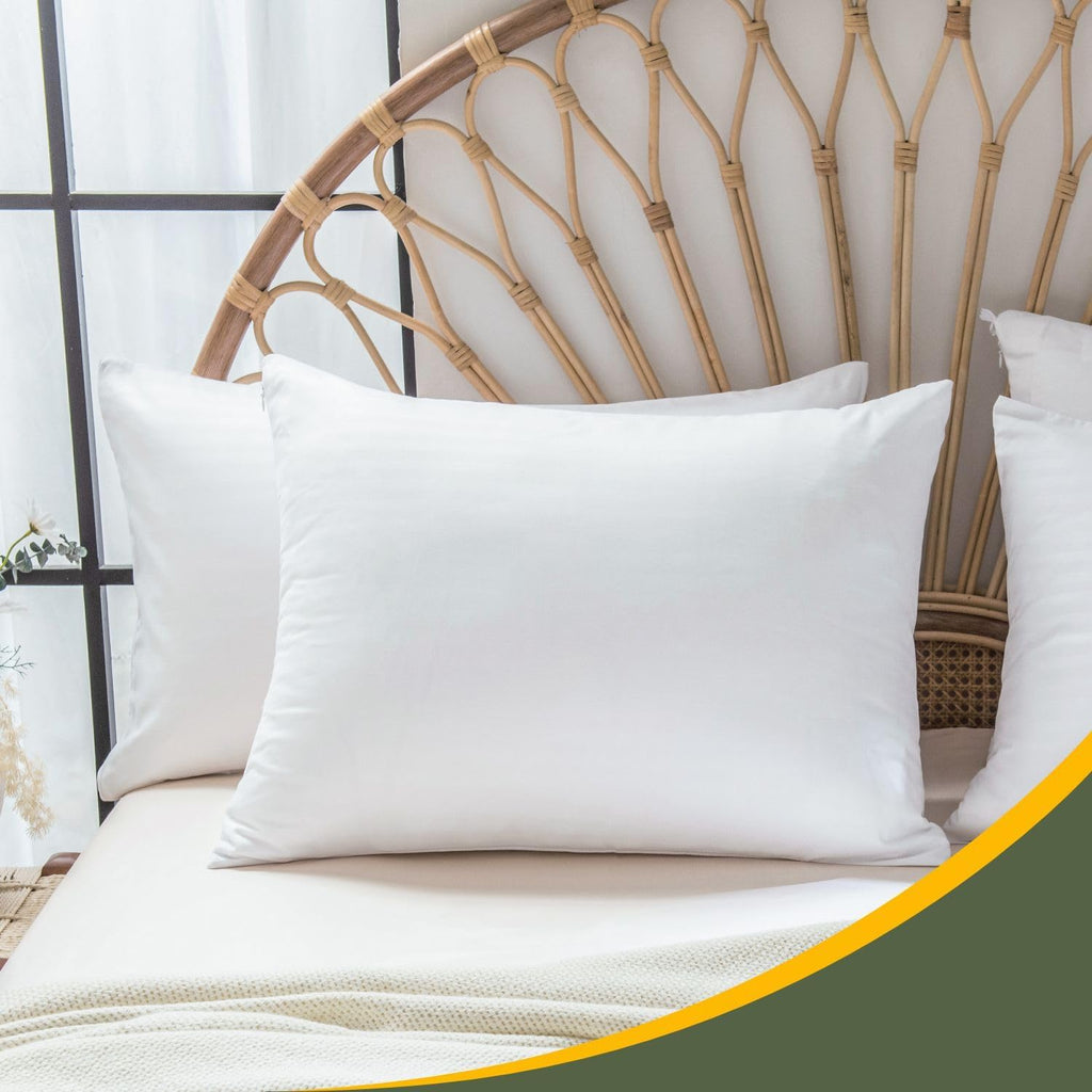4 Pack Queen Size Pillow Protectors with Zipper, Luxury Hotel Quality Pillow Cases Covers, Soft, Breathable, Machine Washable, 20x 30 Inches