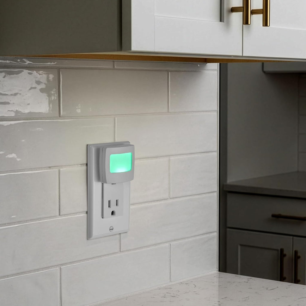 Maxxima Mini Green Always On LED Night Light - Ideal Plug-in Lighting for Bedrooms, Bathrooms, Kitchens, Kids' Nursery, Hallways, Stairs…