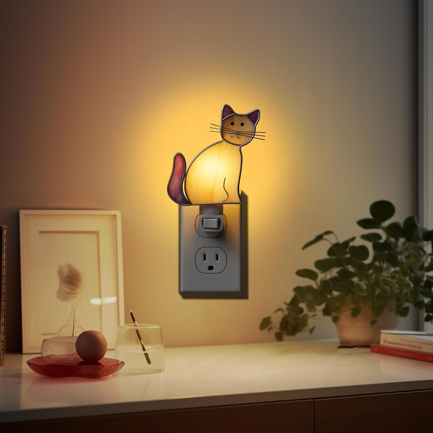 KY&BOSAM Stained Glass Cat Night Lights Plug into Wall 1-Pack 7W Plug in Night Light Dusk to Dawn 3000K Warm White Bright Nightlight…