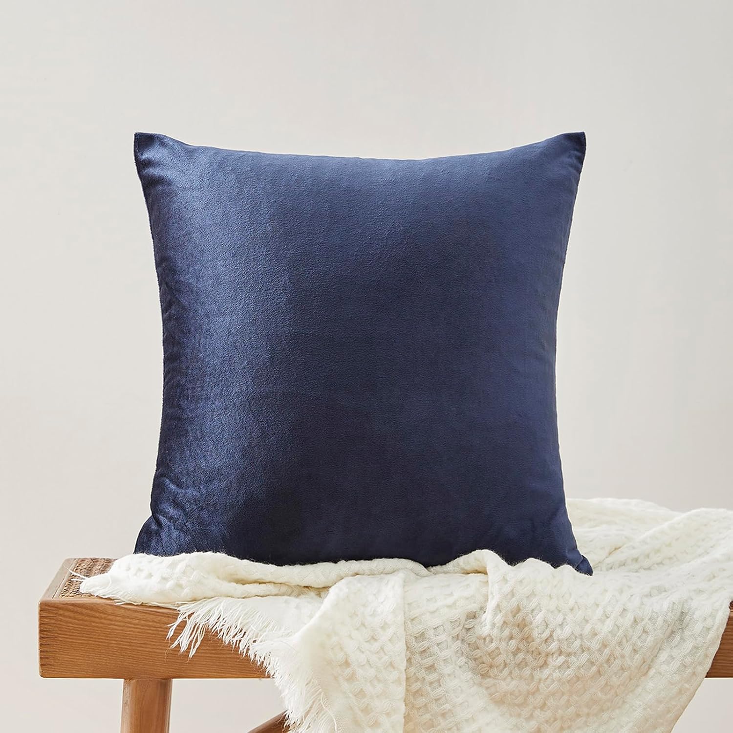 GIGIZAZAFocusingonhomedecoration GIGIZAZA Navy Blue Velvet Pillow Covers 22x22, Square Solid Throw Pillow Covers Decorative Modern Pillows B…