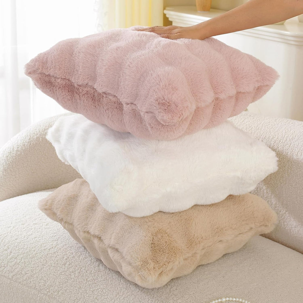 Chumerry Faux Fur White Throw Pillow Cover Ultra Furry Fuzzy Couch Pillow Case Cream White Cushion Cover Room Decor Decorative Pillowcase 1…