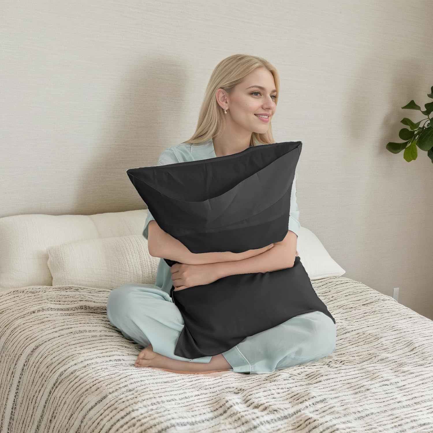 TELUS Black Pillow Cases Queen Size 2 Pack, Bamboo Rayon Cooling Pillowcases with Envelope Closure, Cool Breathable Pillow Case for Hot…