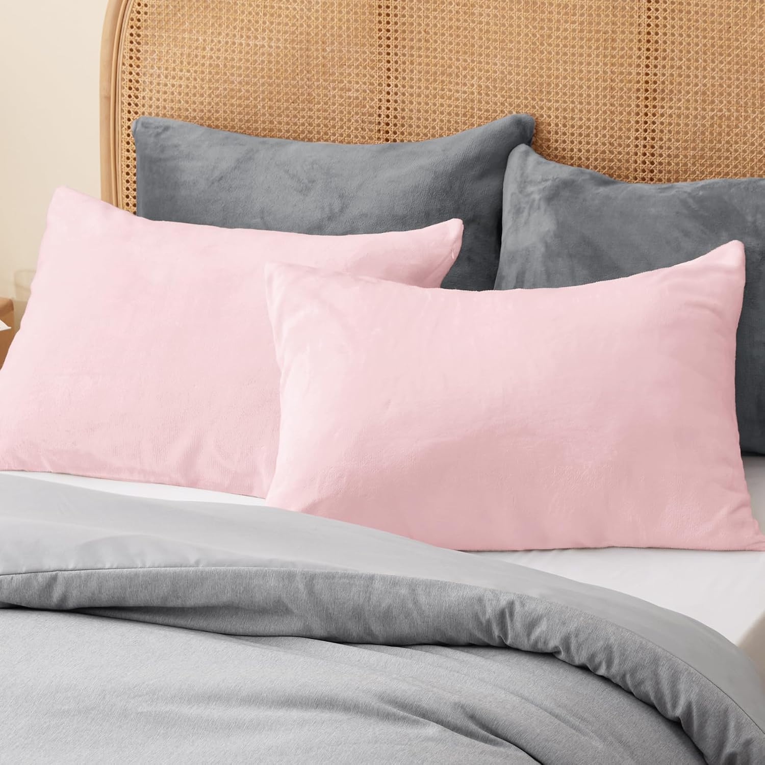Bedelite Flannel Pillow Cases Queen Size Set of 2, Super Soft Fleece Pillowcases with Zipper for Bedroom, Sofa, Couch, Luxury Cozy Fuzzy Vel…