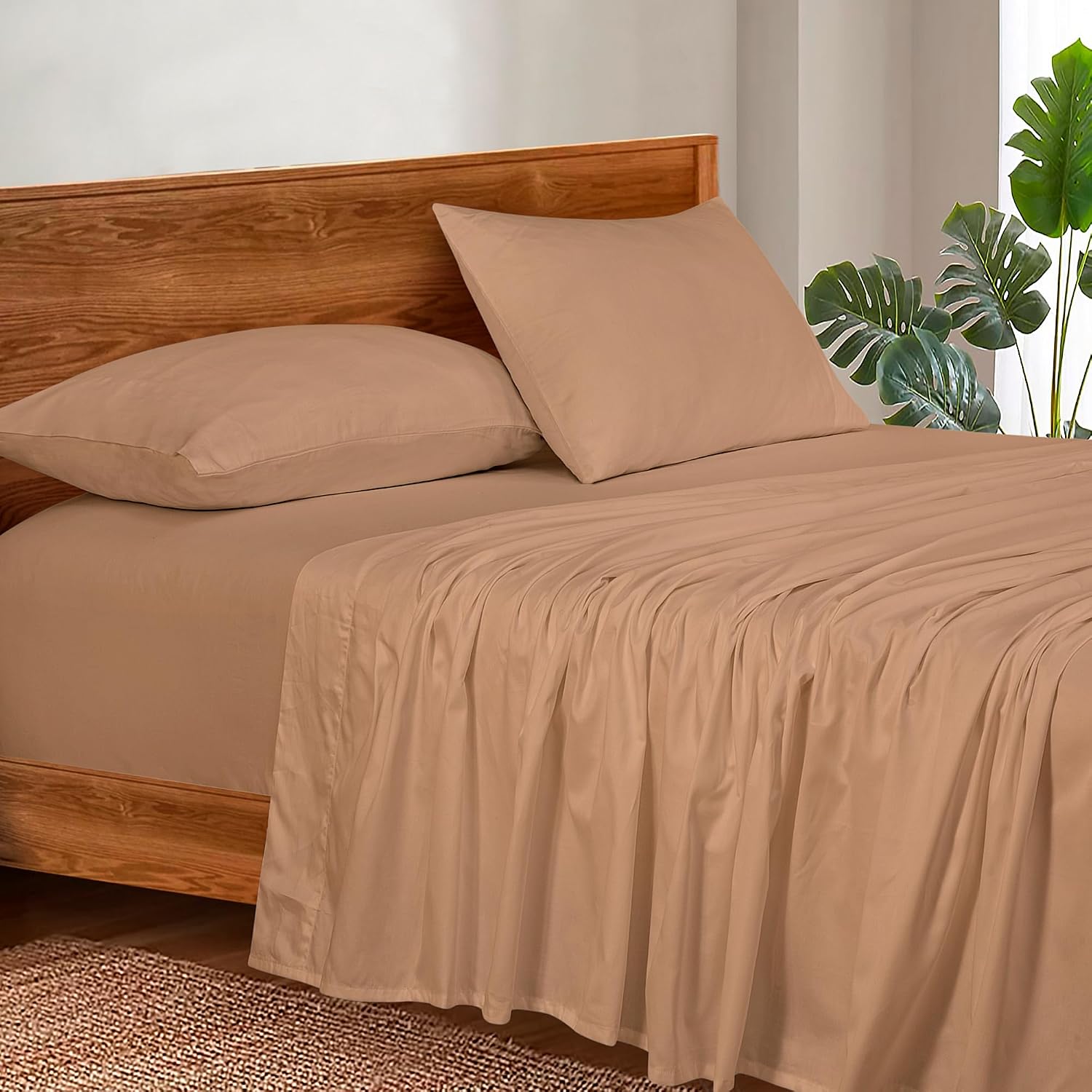 Royalelinens ROYALE LINENS 300 Thread Count 100% Long Staple Combed Cotton Sheet Set - 4 Piece King Bed Sheets - 1 Fitted, 1 Flat & 2 Pillo…