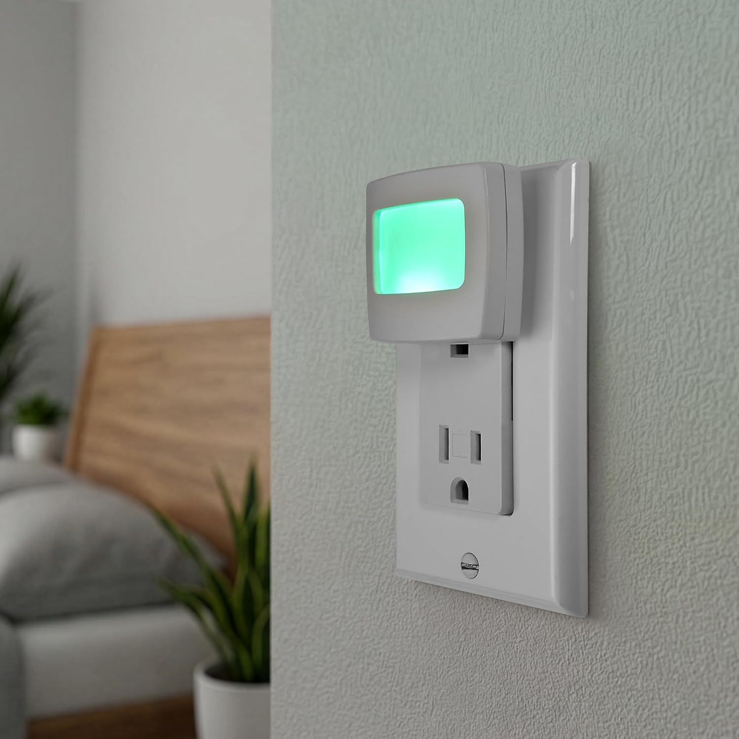 Maxxima Mini Green Always On LED Night Light - Ideal Plug-in Lighting for Bedrooms, Bathrooms, Kitchens, Kids' Nursery, Hallways, Stairs…