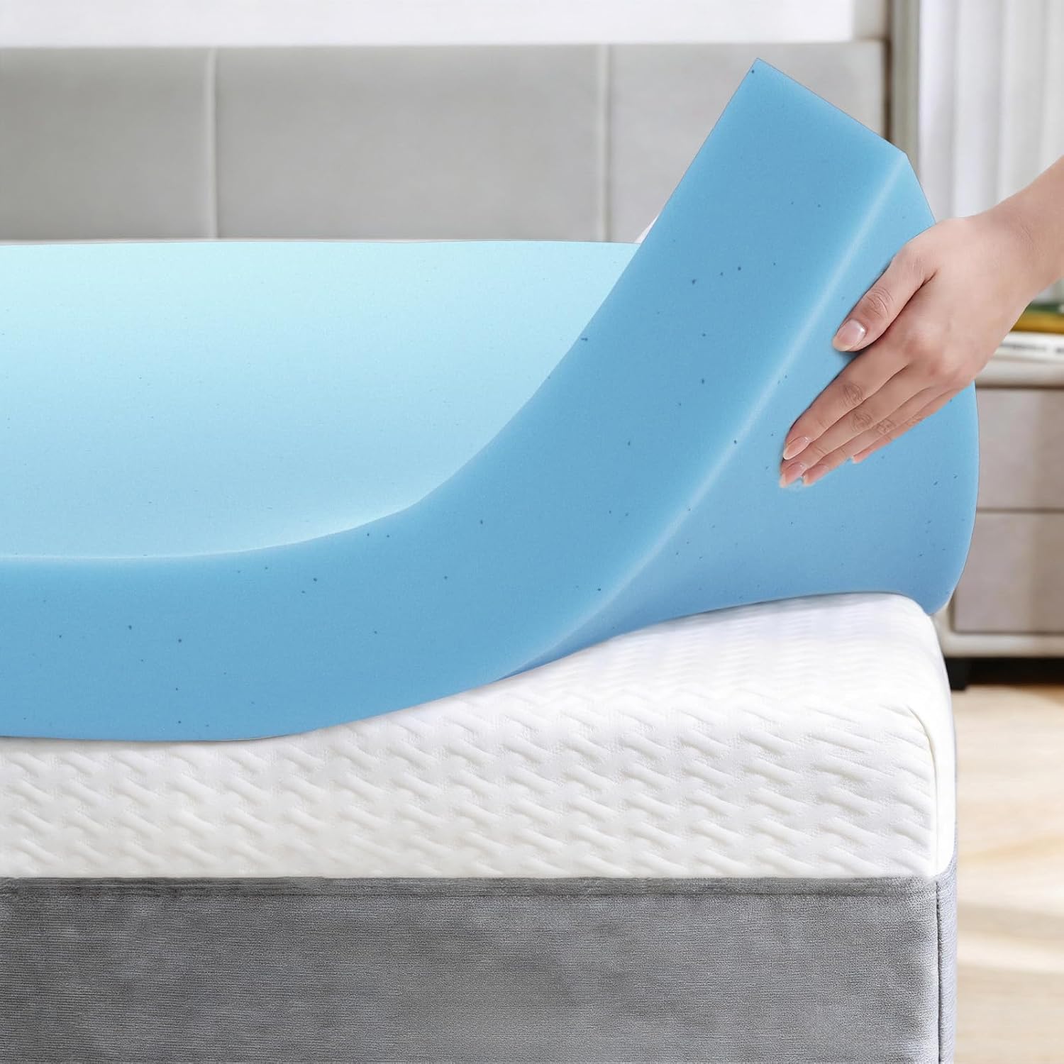 OhGeni 3 Inch Cooling Queen Size Gel Memory Foam Mattress Topper Pad, Soft Bed Cover with Anti-Slip Base &Zipper, Fits 6"-19" Mattresses with…