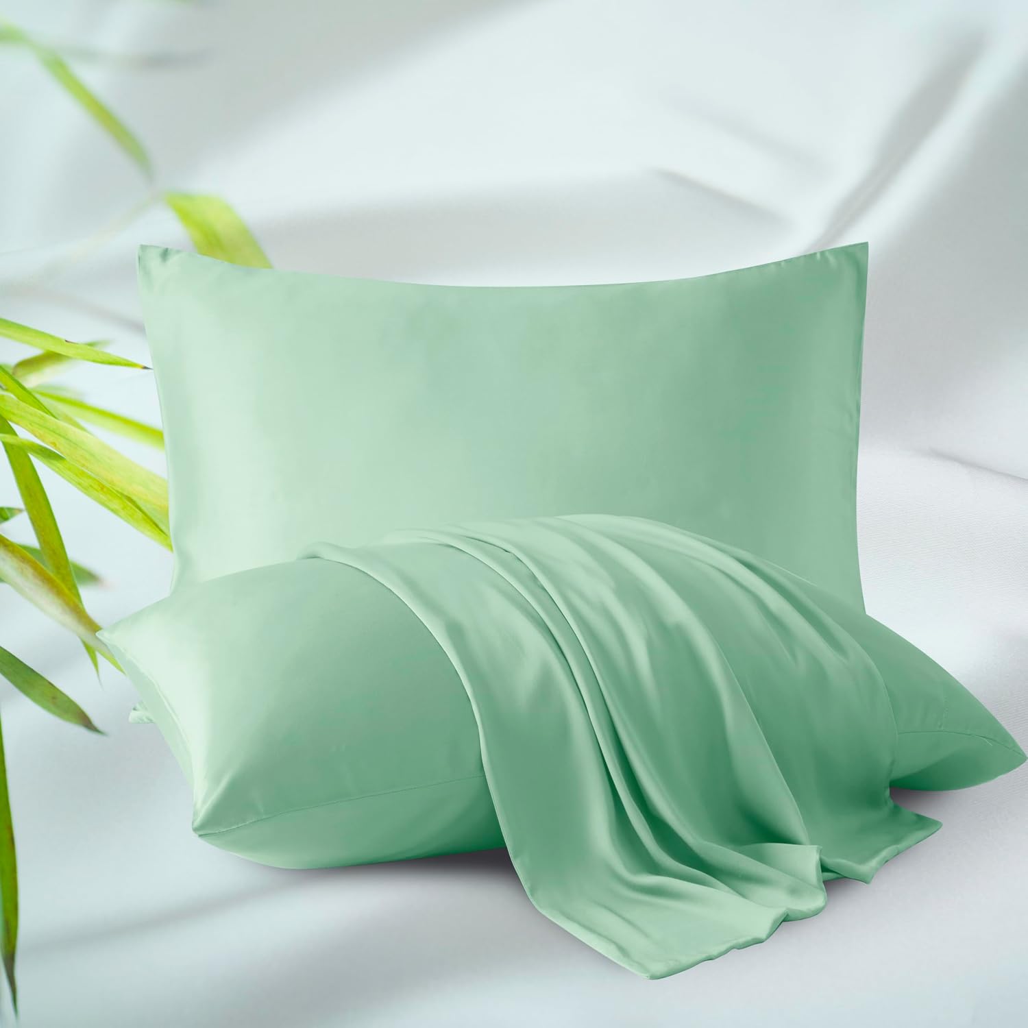 Bamboo Viscose Zippered Pillow Cases Queen Size Set of 2, 400 Thread Count Cooling Pillow Protectors for Hot Sleepers, Luxurious Hotel…
