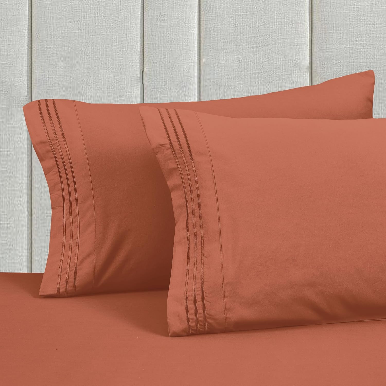 MocassiLuxuryBedding Mocassi Twin XL Size 4-Piece Bed Sheet Set - 1800 Hotel Quality Microfiber 18-24 Inches Extra Deep Pocket Fitted Sheet…