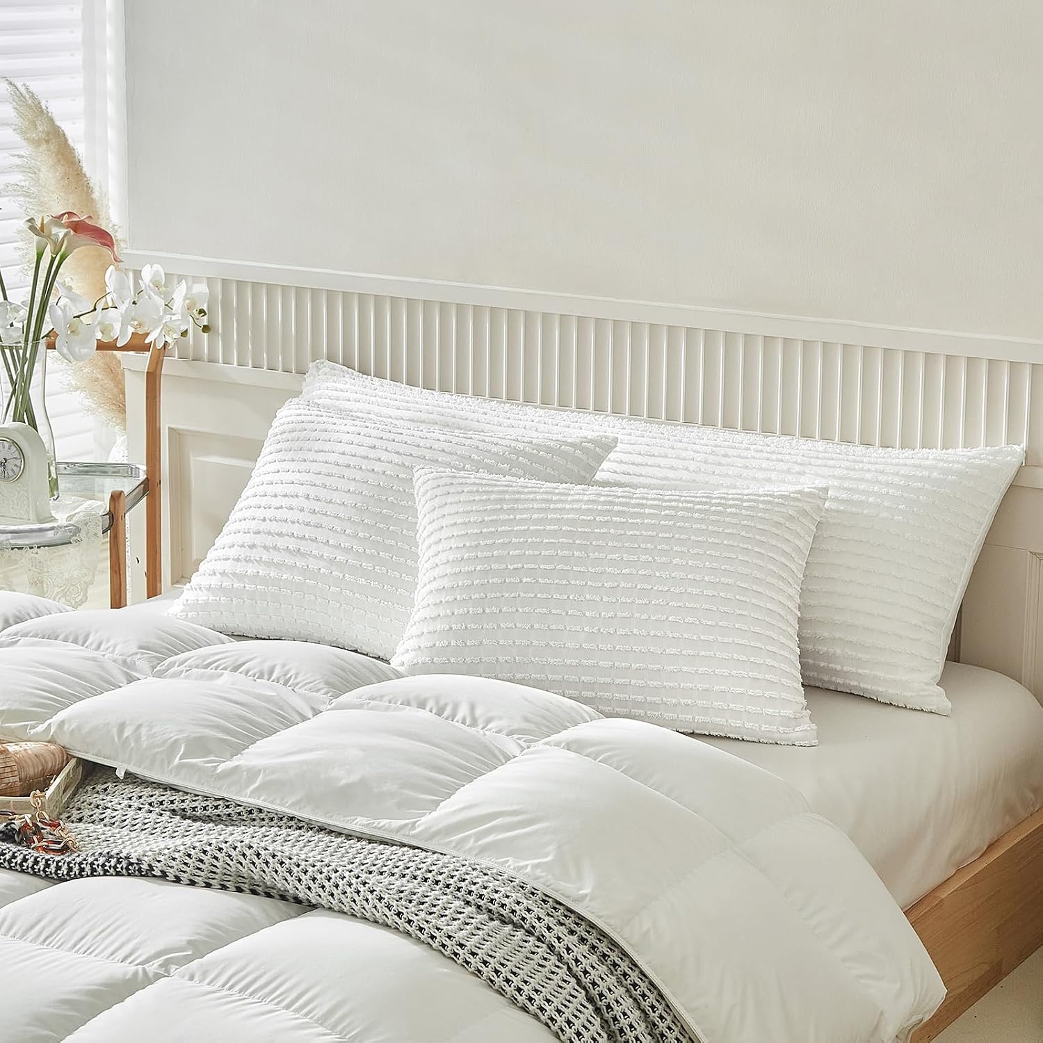 Warmdern White Pillow Covers Body Pillow Cover Soft Microfiber Pillow Cases Set of 1 Boho Textured Pillowcase with Envelope Closure(White,…