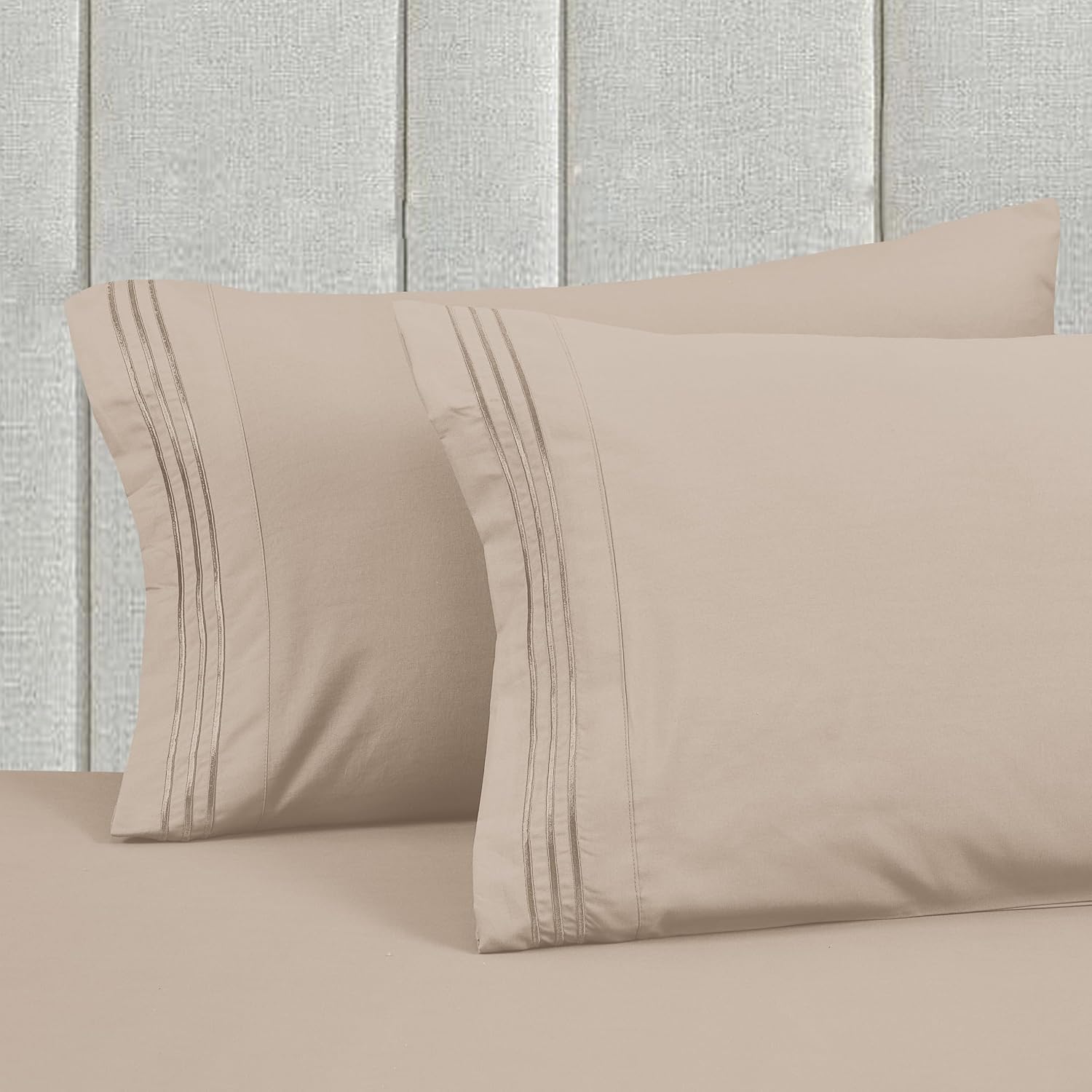 MocassiLuxuryBedding Mocassi Twin XL Size 4-Piece Bed Sheet Set - 1800 Hotel Quality Microfiber 18-24 Inches Extra Deep Pocket Fitted Sheet…