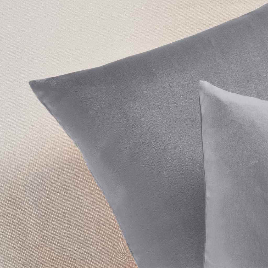 Edegen Edegen Silver Grey Velvet Throw Pillow Covers 20x12 Inch Pack of 2 Soft Decorative Square Cushion Covers Modern Luxury Home D…