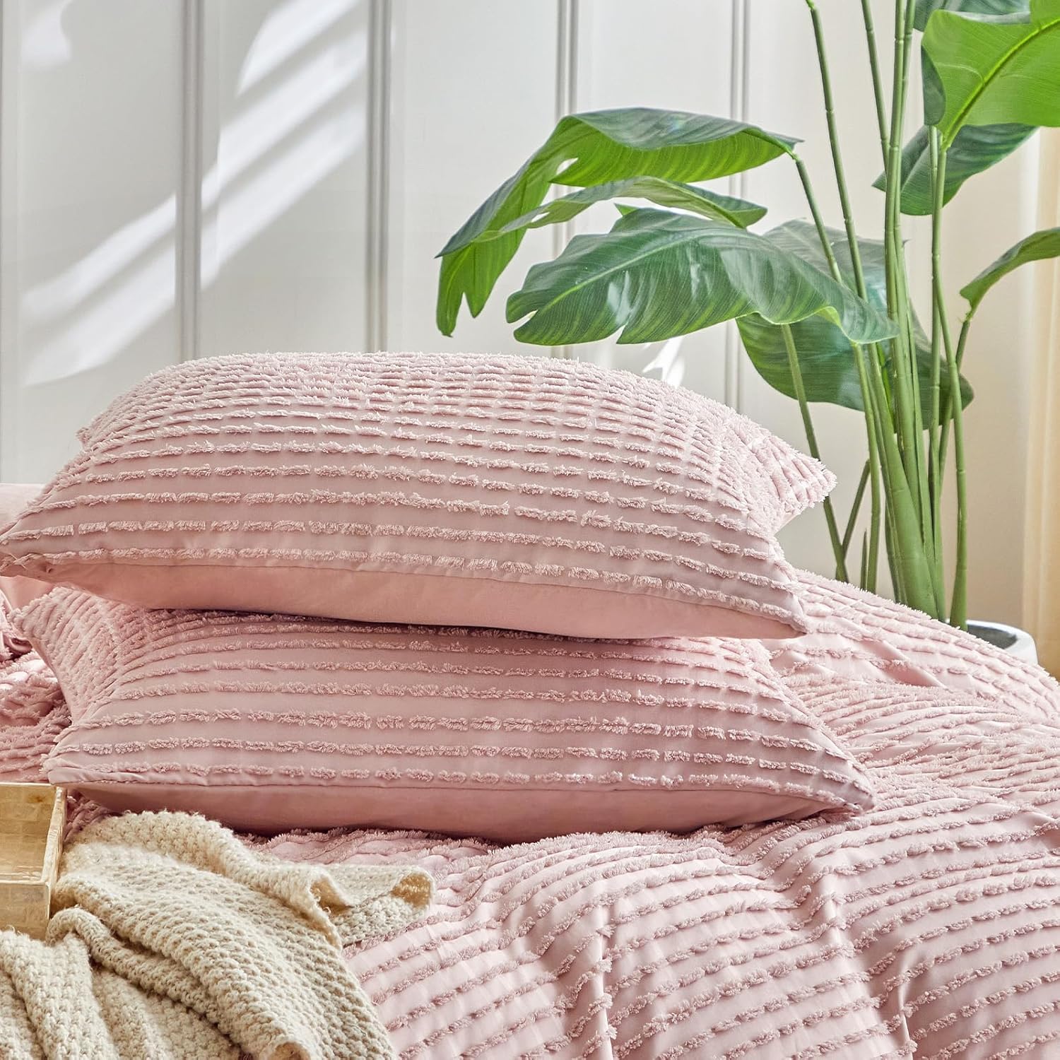 Warmdern Pink Pillow Covers King Pillow Cases Soft Microfiber Pillow Cases Set of 4 Boho Textured Pillowcase with Envelope Closure(Pink, Ki…