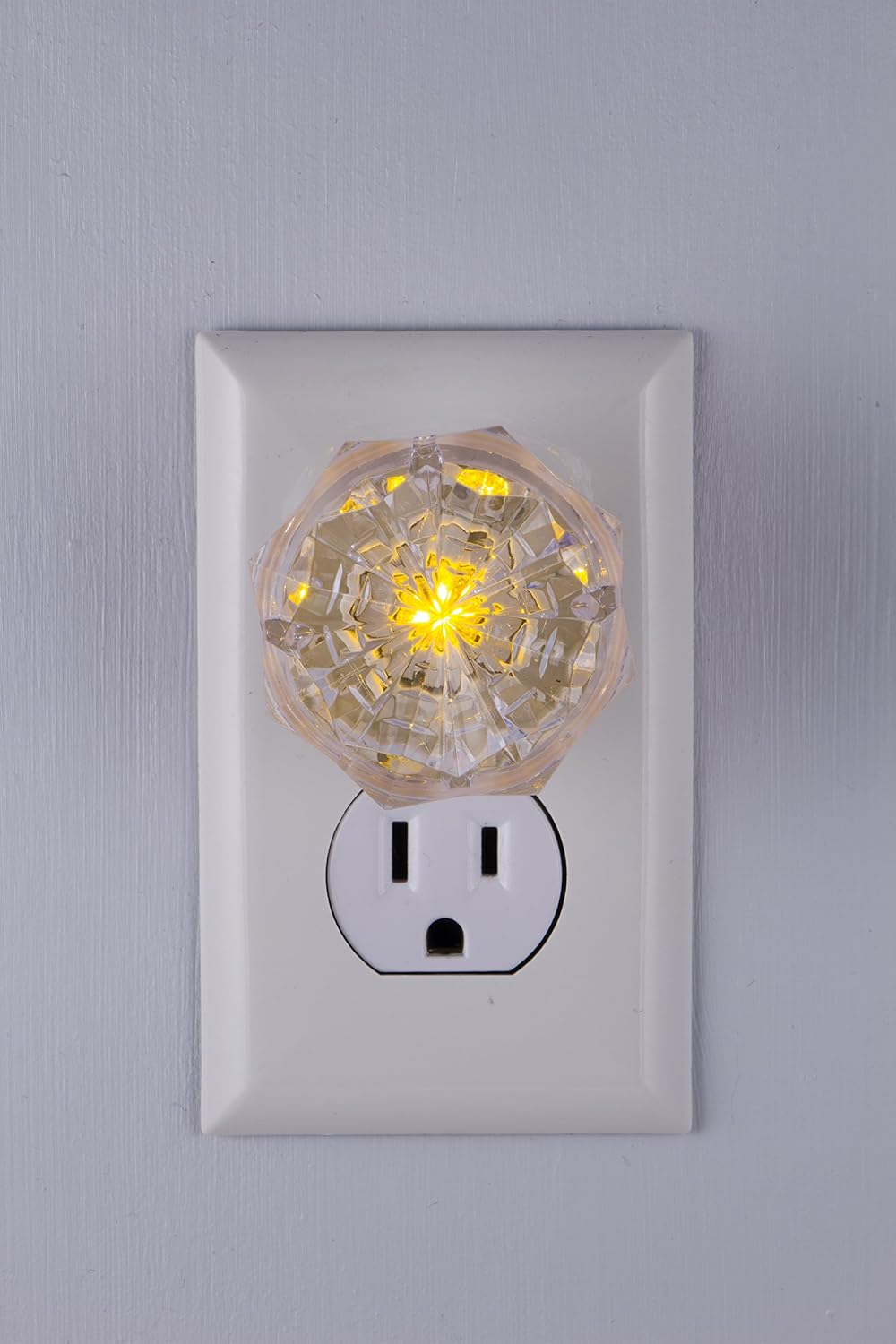 GE Jewel LED Night Light, Plug-in, Dusk to Dawn Sensor, Amber, UL-Certified, Energy Efficient, Ideal Nightlight for Bedroom, Bathroom…