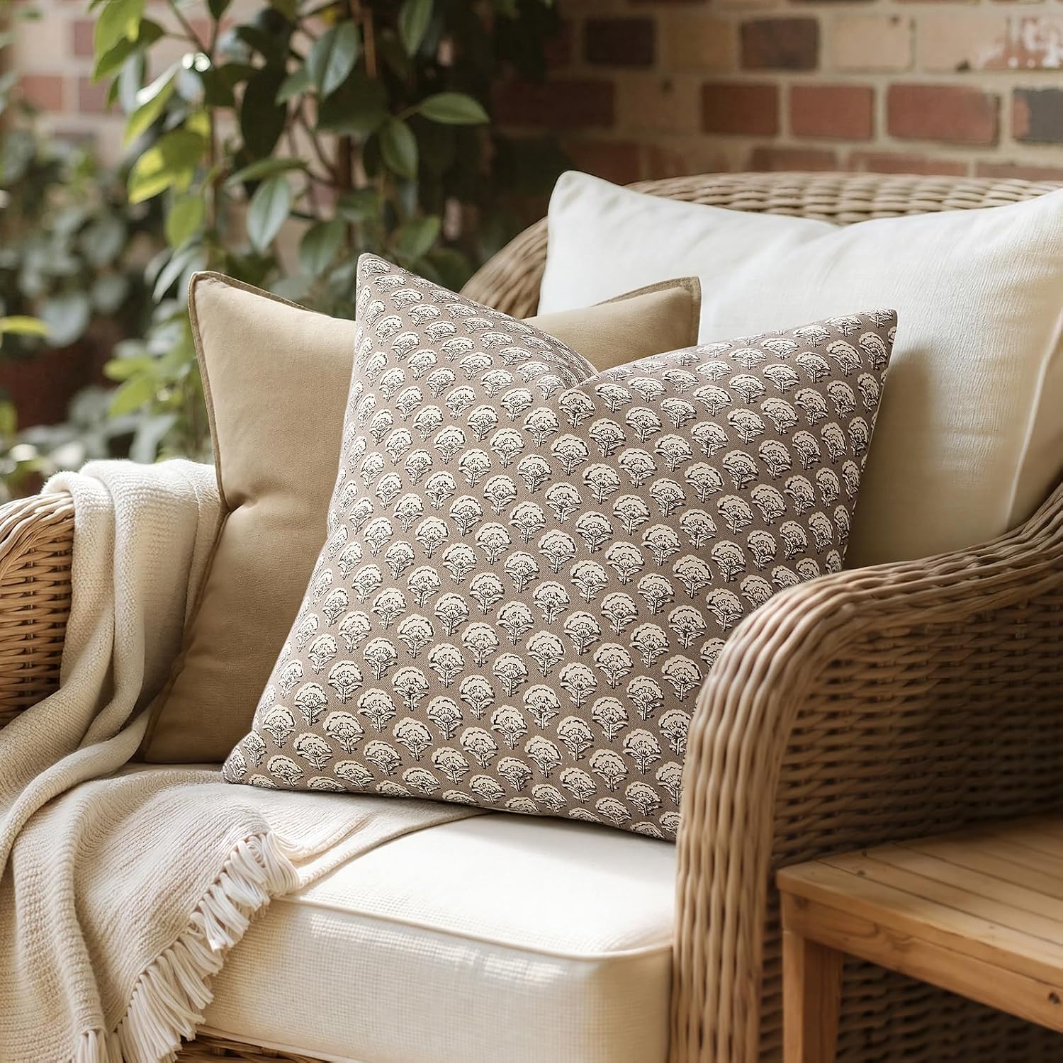 MIULEE Set of 2 Decorative Floral Pillow Covers Neutral Vintage Throw Pillows Block Print Boho Farmhouse Cushion Covers for Modern Spring…