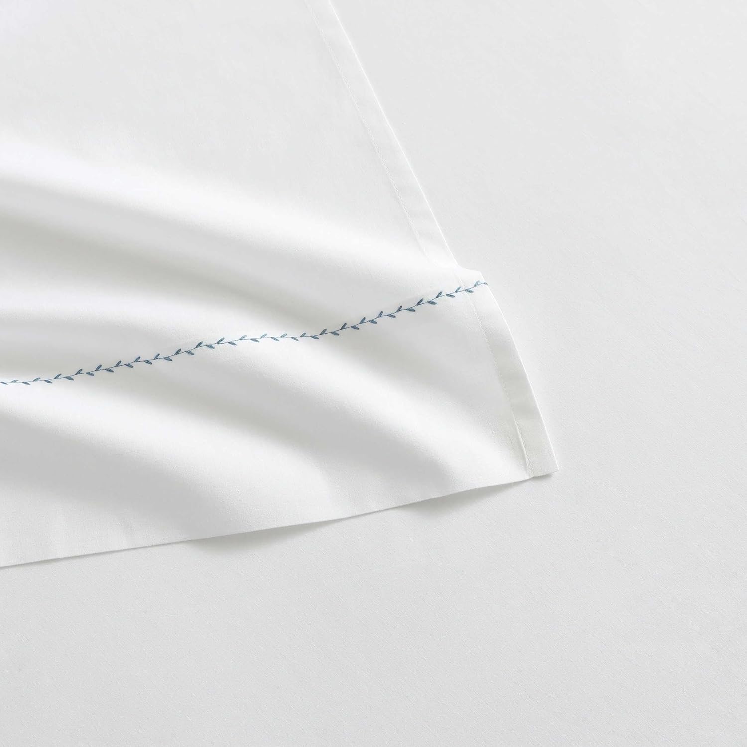 MarthaStewart Martha Stewart - Queen Size Sheets Set, Crisp & Tailored Cooling Sheets with a Smooth Cotton Percale Lightweight Feel - Bed S…