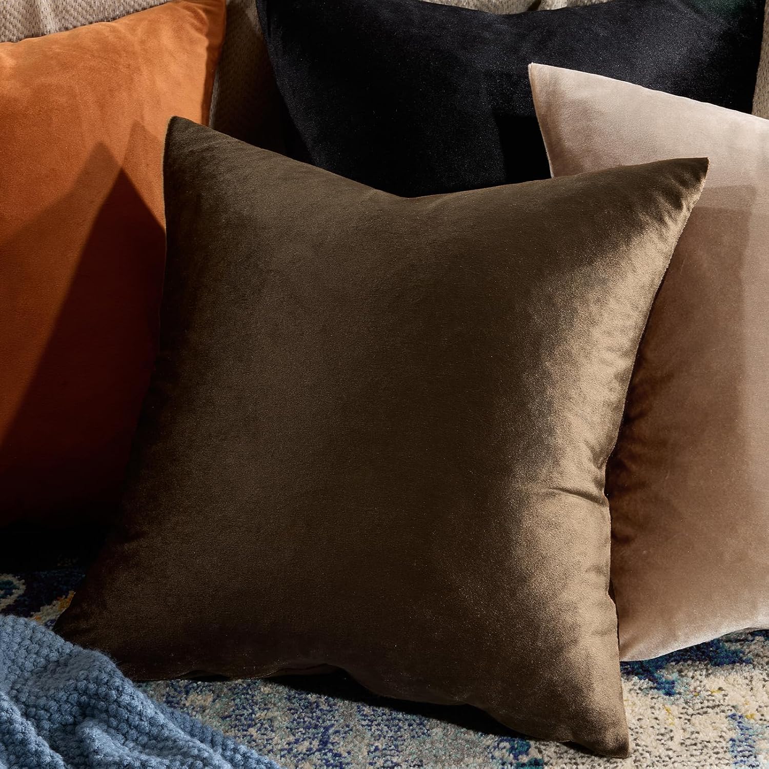 GIGIZAZAFocusingonhomedecoration GIGIZAZA Brown Velvet Pillow Covers 20x20, Square Solid Throw Pillow Covers Decorative Modern Pillows Big V…