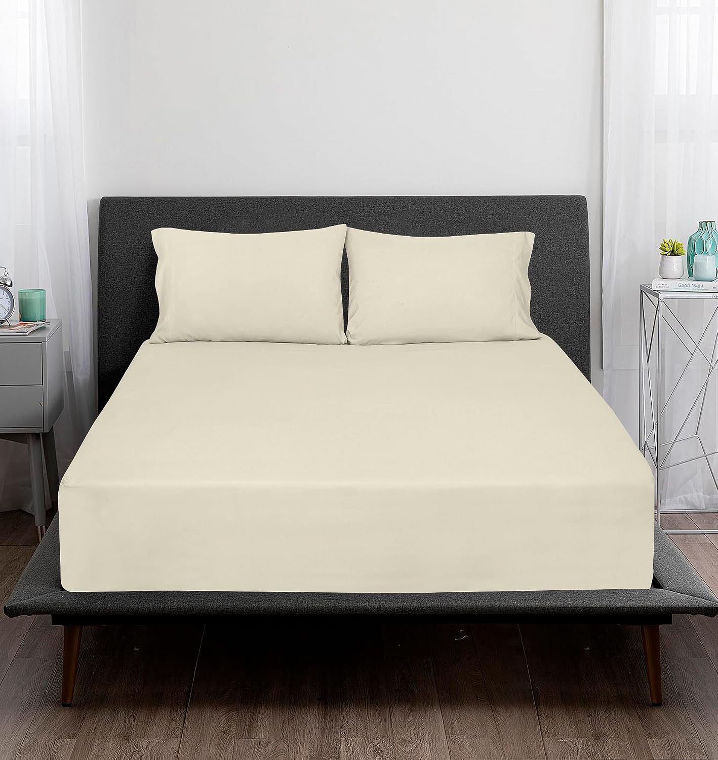Royalelinens ROYALE LINENS 300 Thread Count 100% Long Staple Combed Cotton Sheet Set - 4 Piece King Bed Sheets - 1 Fitted, 1 Flat & 2 Pillo…