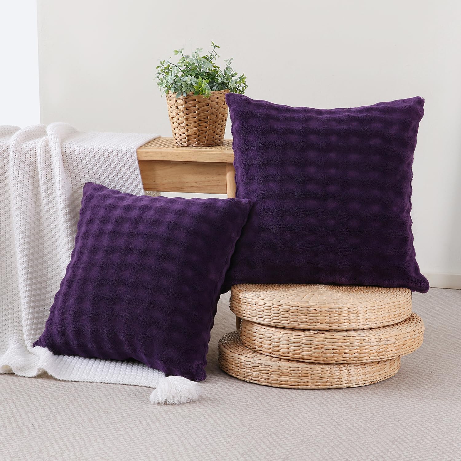 Sochow Decorative Throw Pillow Covers 18x18 Inches Set of 2, Soft Bubble Fleece Pillowcase Square Cushion Covers for Sofa Couch Bed, Auberg…